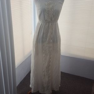 White maxi dress